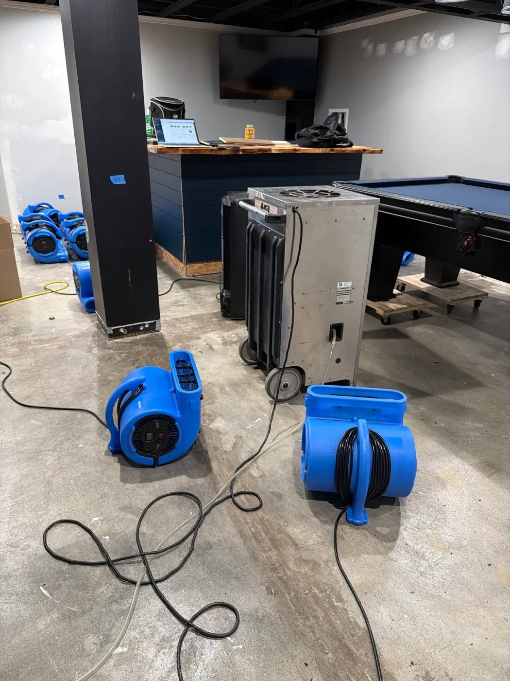 Large-scale water extraction in Hampton Park business space